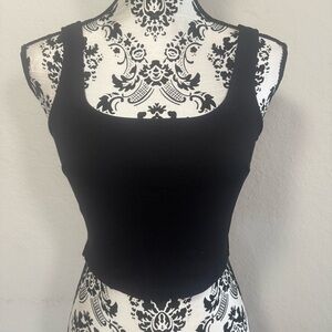 Joe & Elle Women’s Crop Top Size M Black Sleeveless